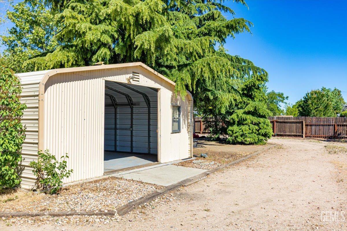 22020 Westwood Boulevard — photo 41