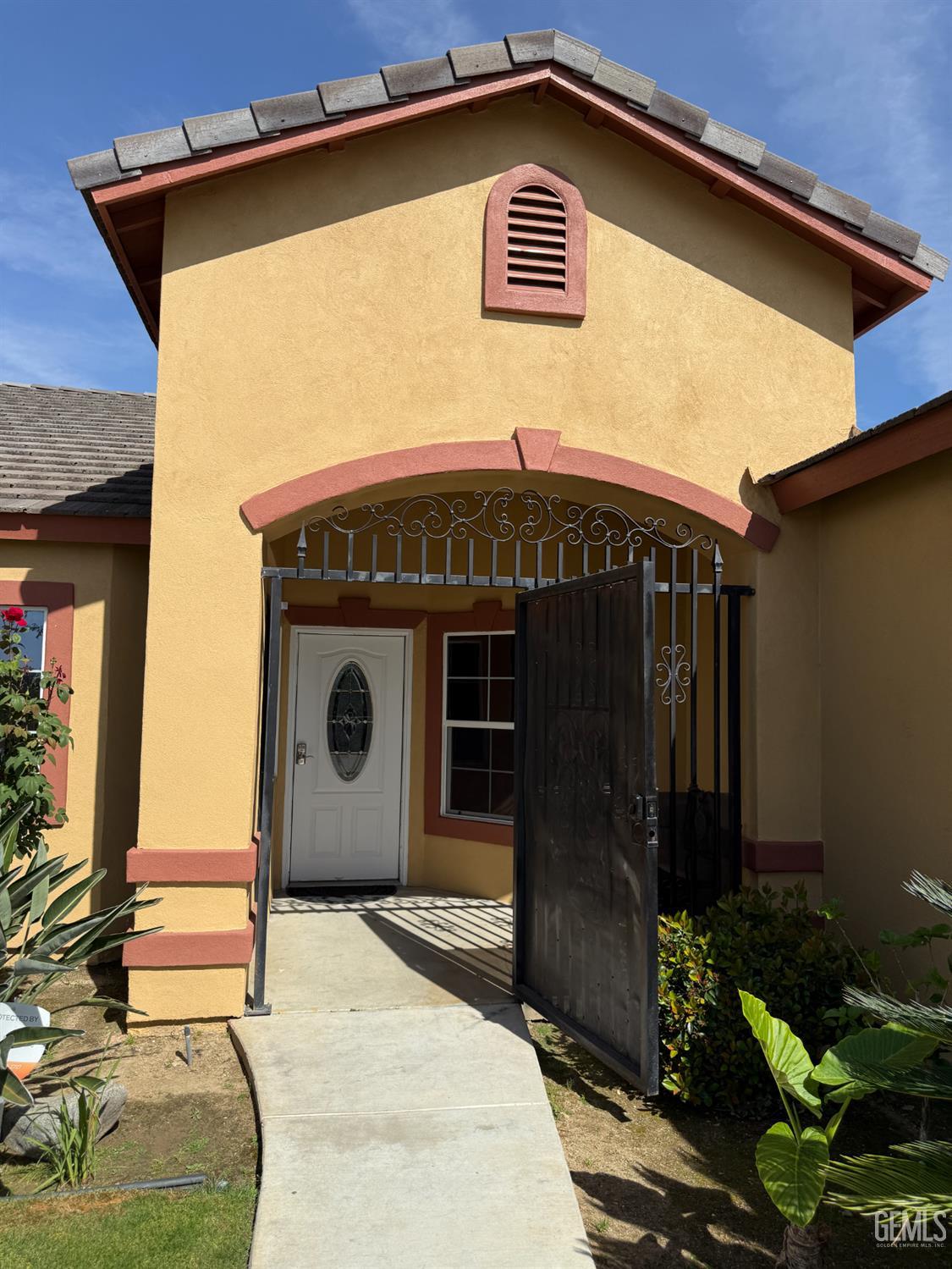 549 Casa Verde Street — photo 3