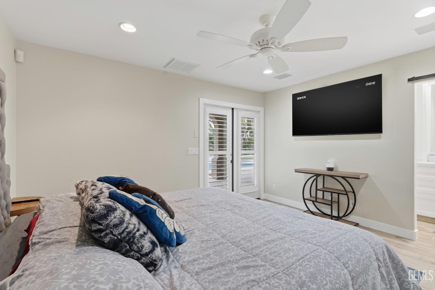 5818 Clear Valley Court — photo 27