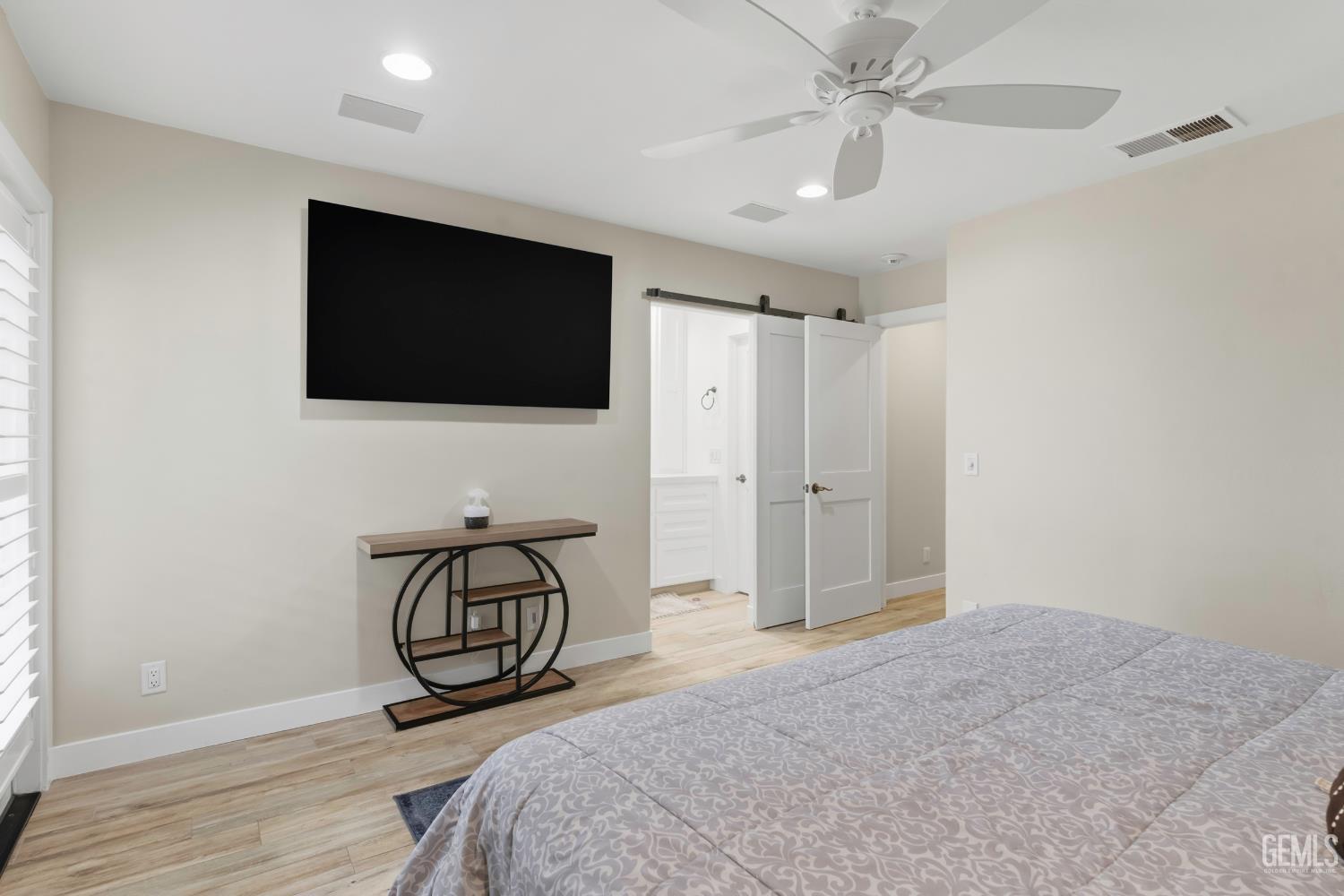 5818 Clear Valley Court — photo 28