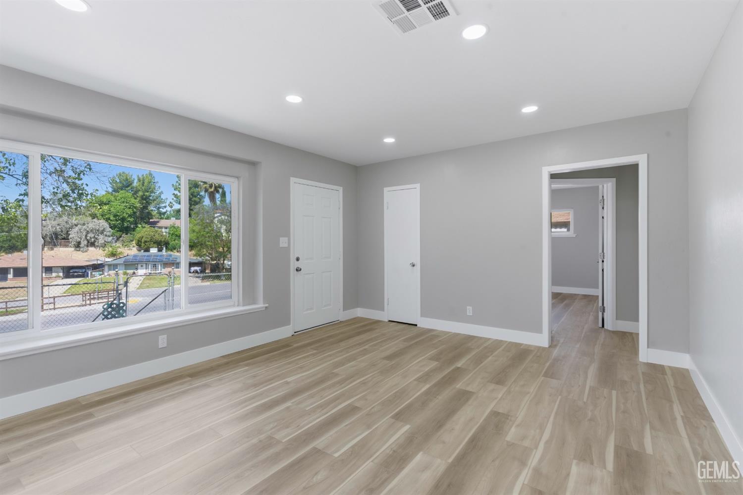 3017 River Boulevard