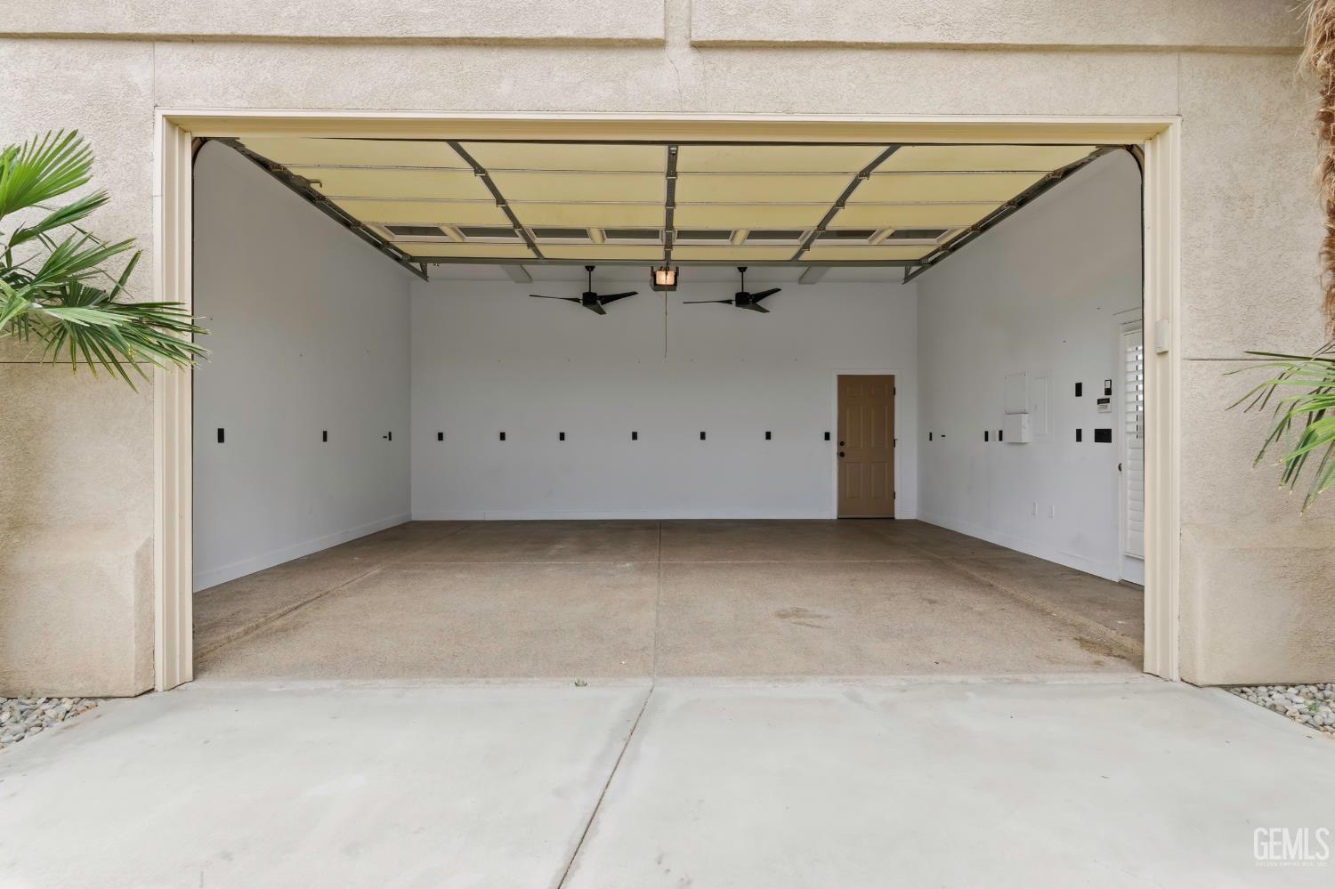 5818 Clear Valley Court — photo 34