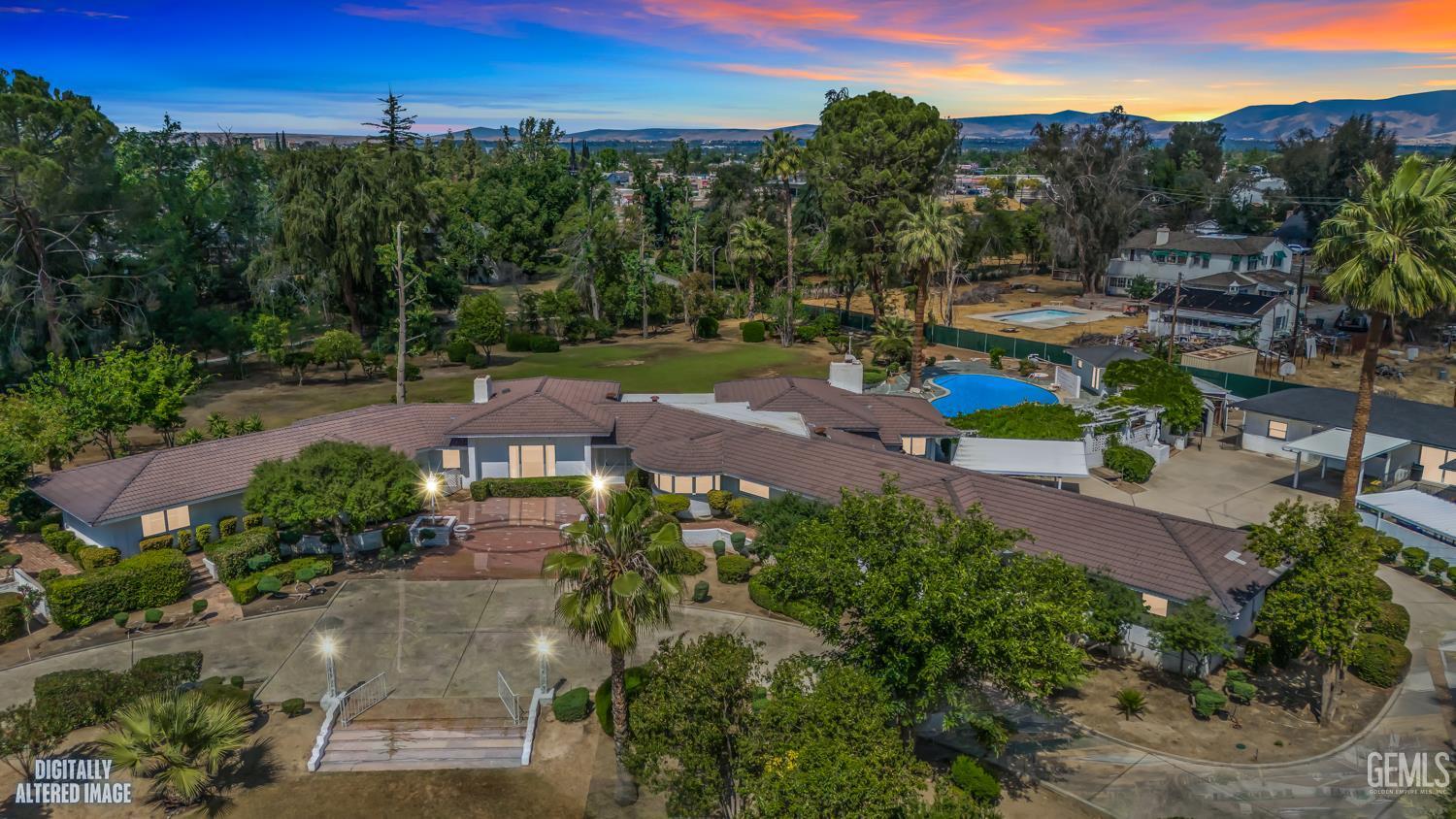 1942 Terrace Way — photo 3