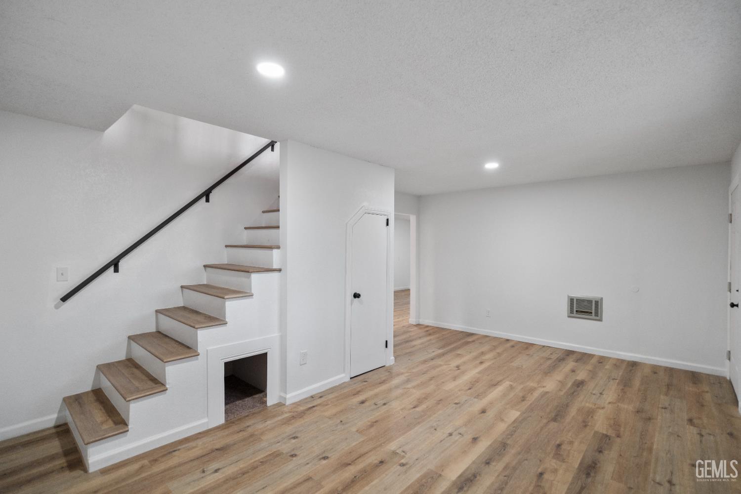 24501 Pueblo Court — photo 39