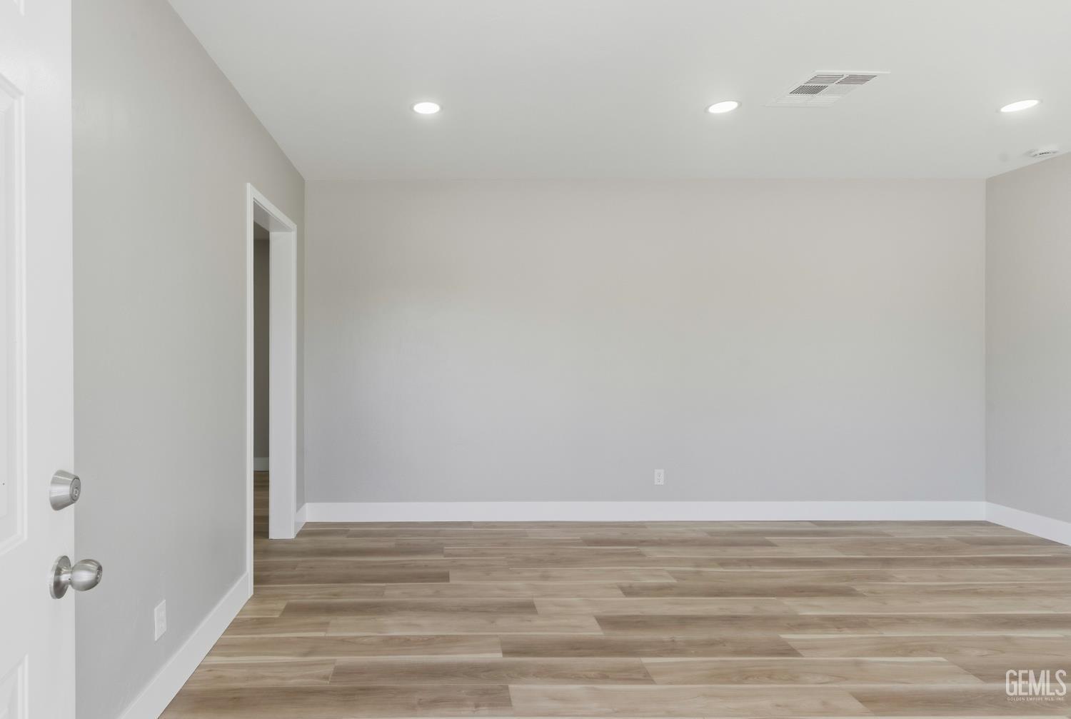 3017 River Boulevard — photo 3