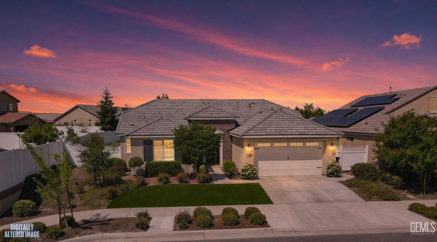 1911 Highgate Greens Drive — photo 2