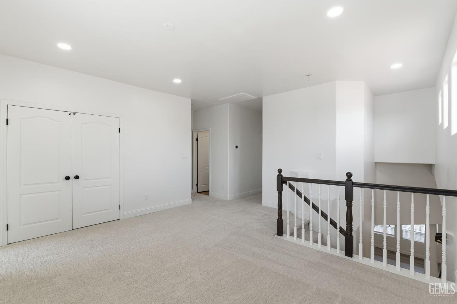 5118 Vista Del Mar Avenue — photo 33