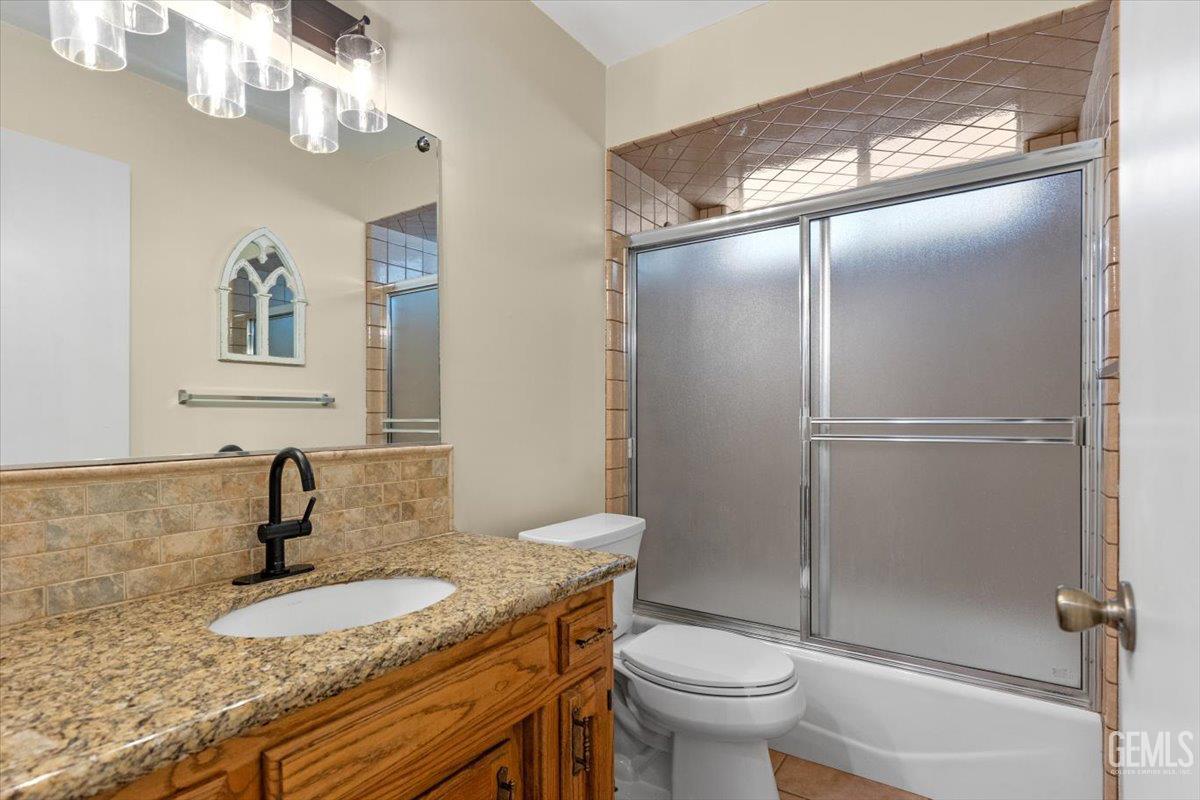 22020 Westwood Boulevard — photo 25