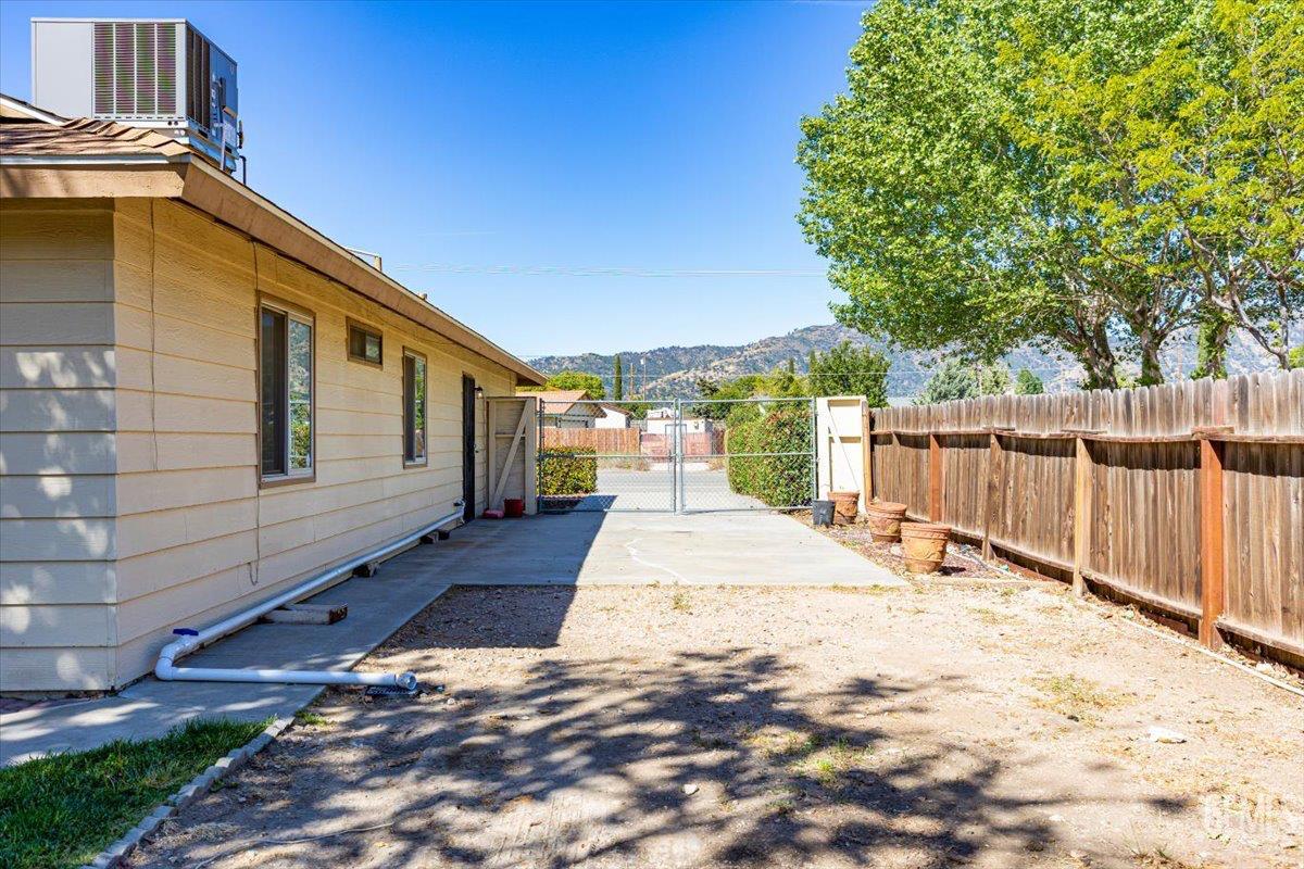22020 Westwood Boulevard — photo 45