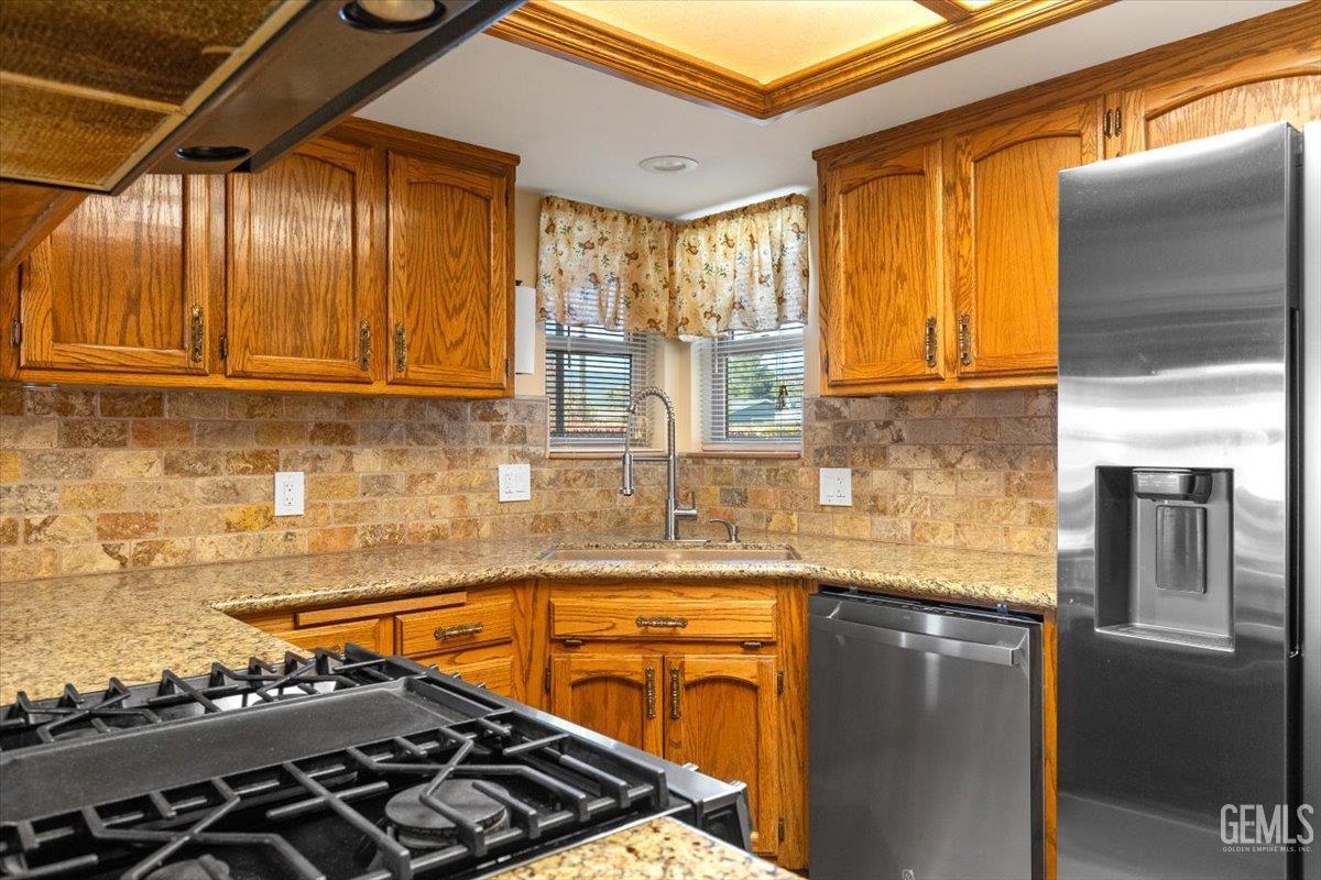 22020 Westwood Boulevard — photo 15