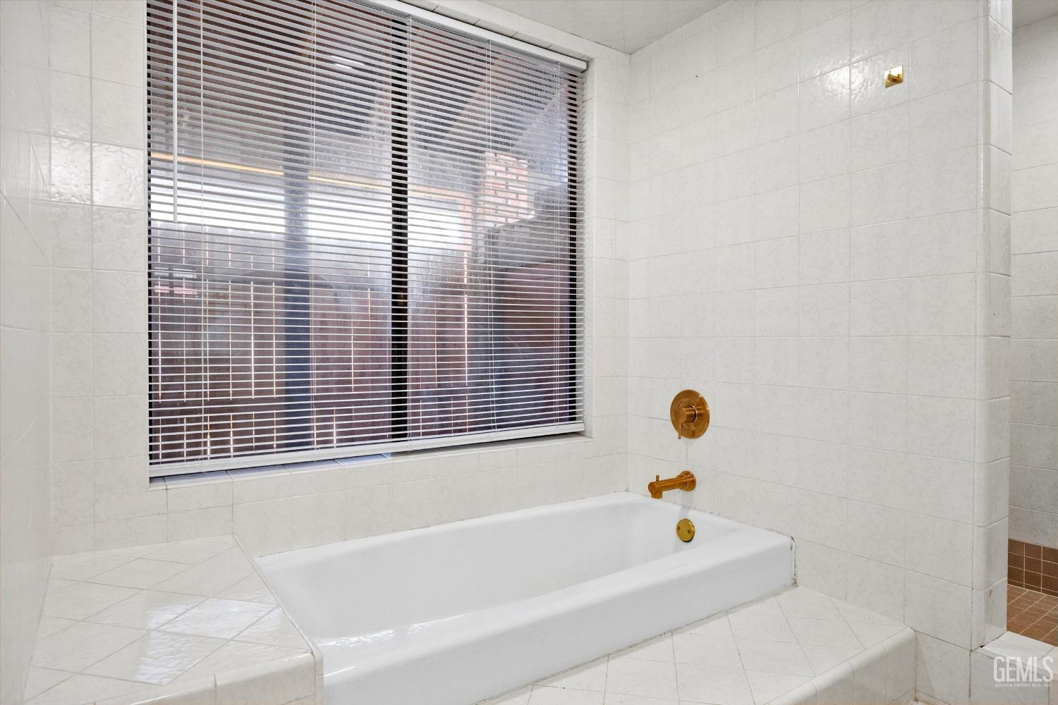 2529 Innisfree Drive — photo 31