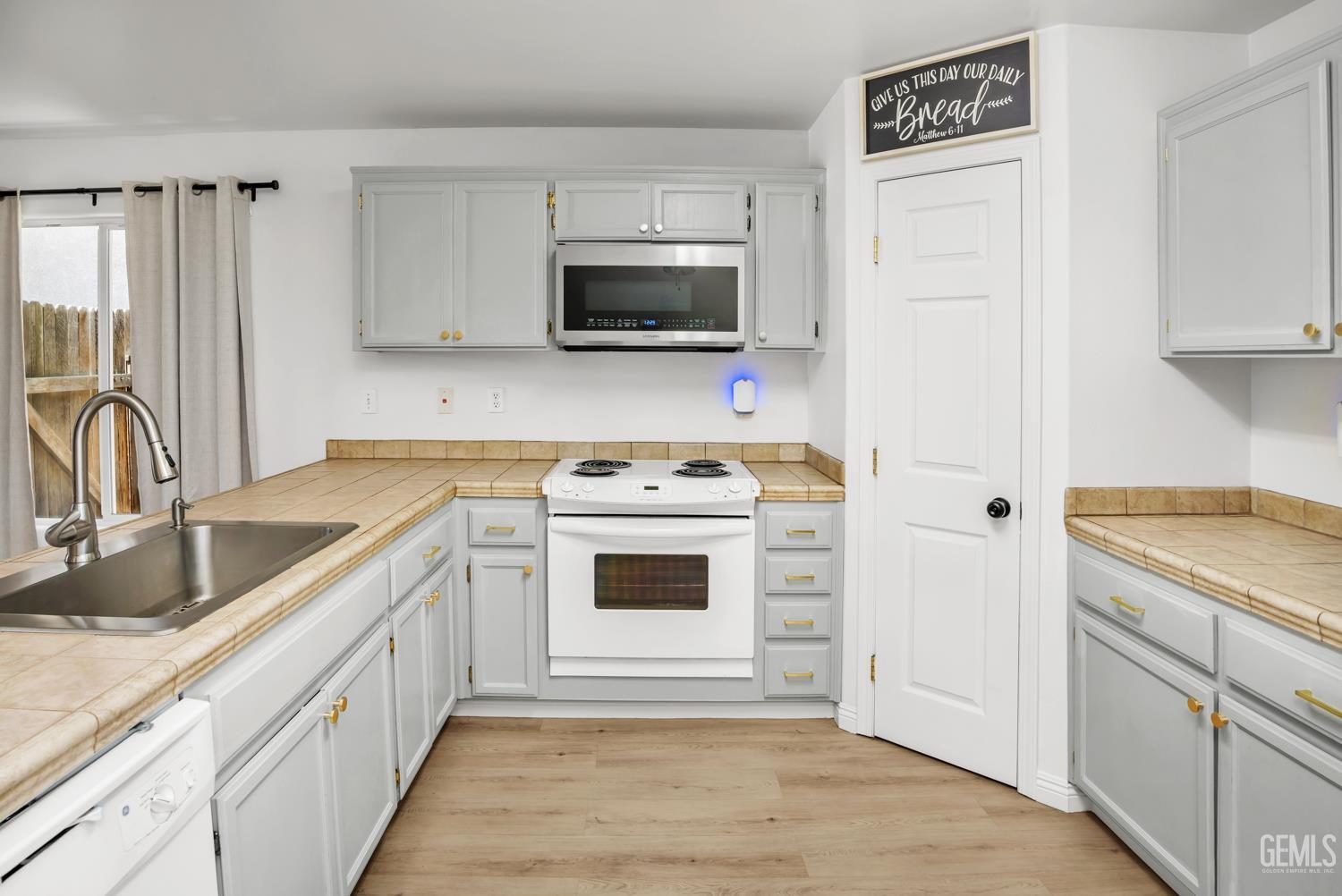 814 Greenwood Meadow Lane — photo 9