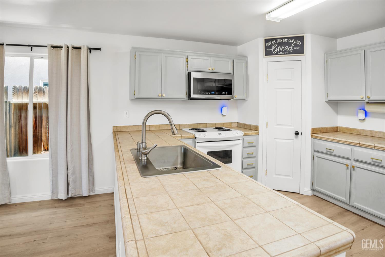 814 Greenwood Meadow Lane — photo 8