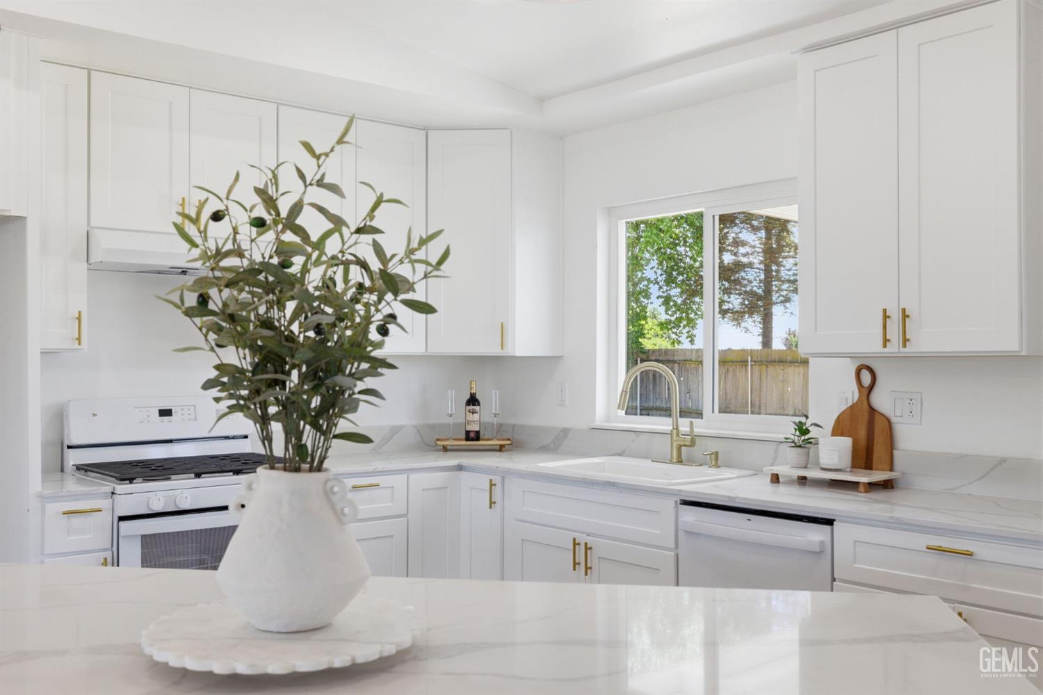 29991 Riverside Street — photo 16