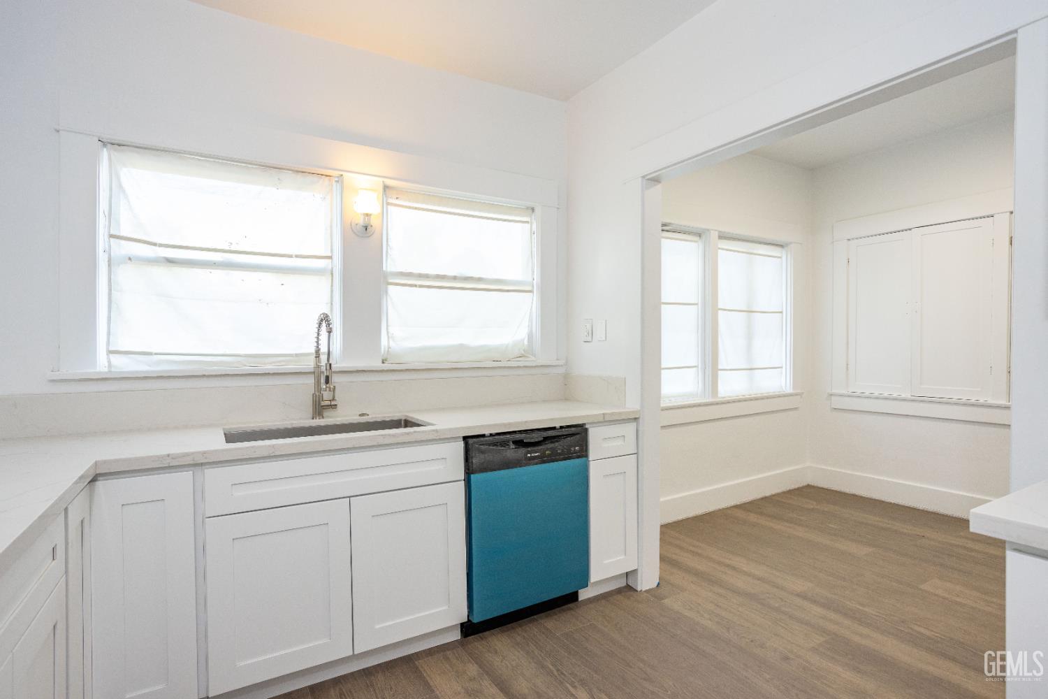 401 Pacific Street — photo 24