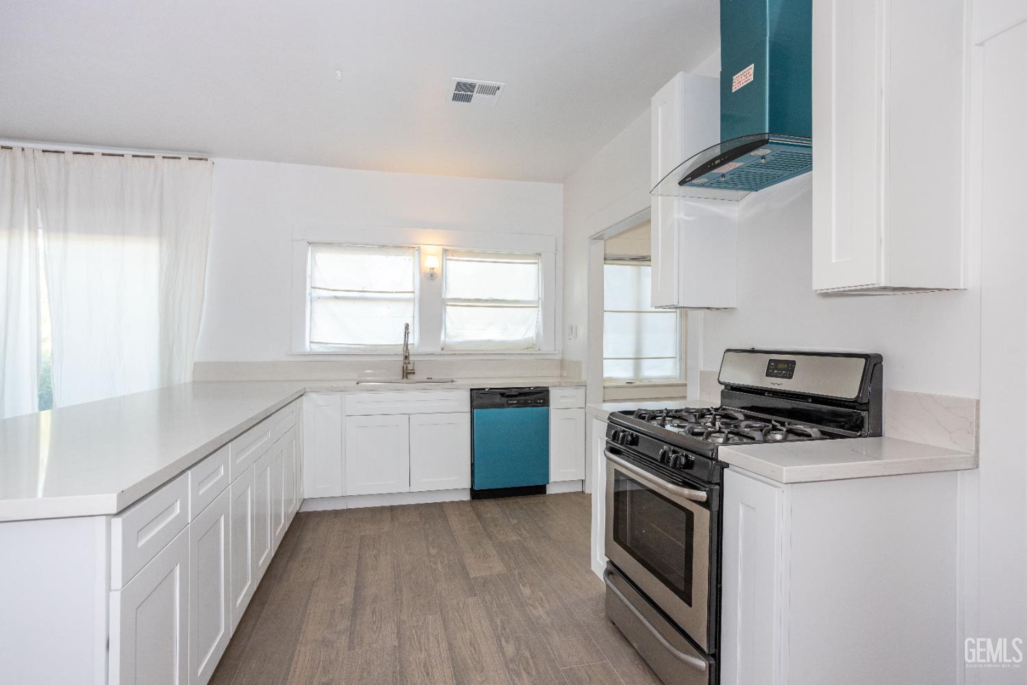 401 Pacific Street — photo 27