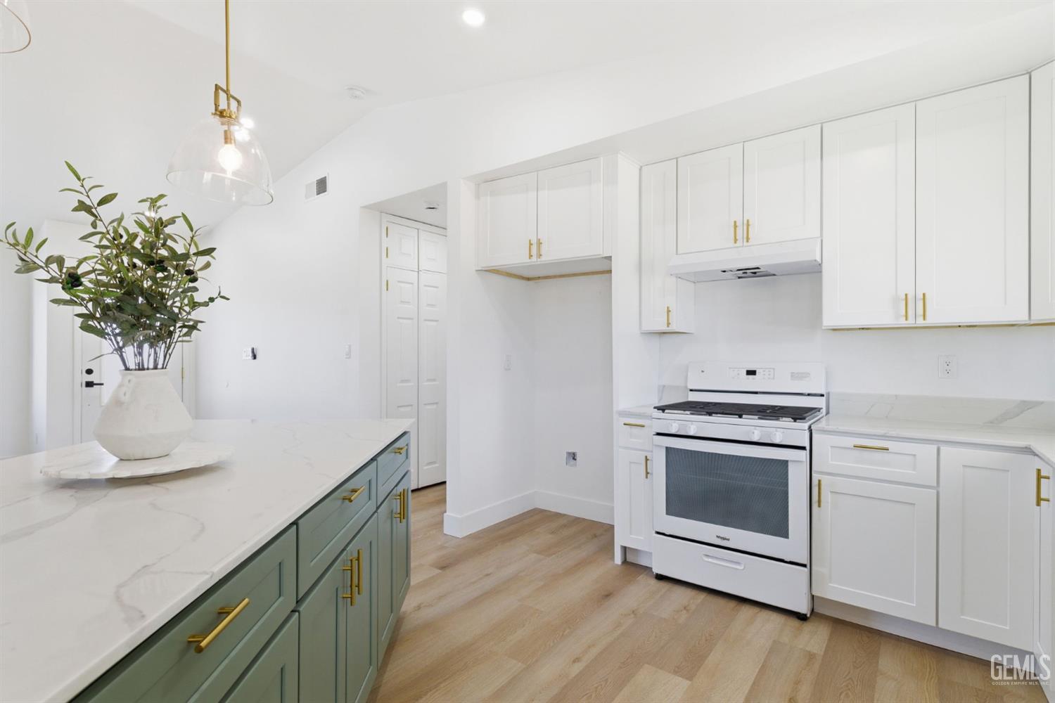 29991 Riverside Street — photo 23