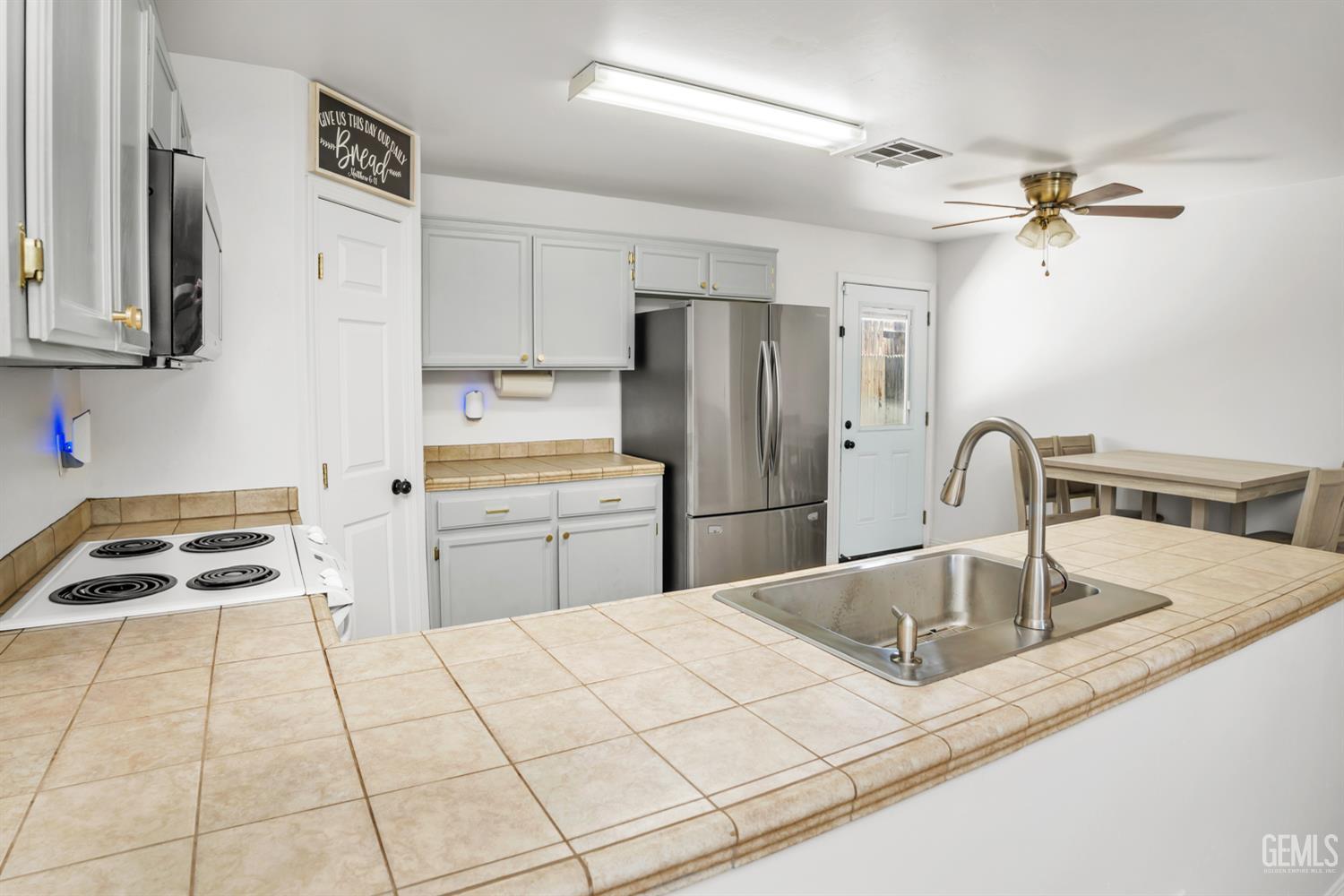 814 Greenwood Meadow Lane — photo 5