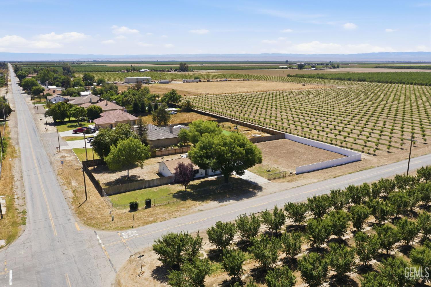 29991 Riverside Street — photo 52