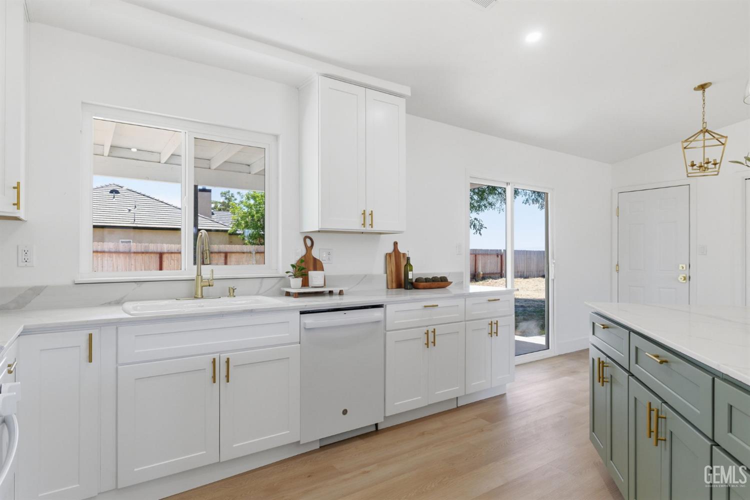 29991 Riverside Street — photo 21