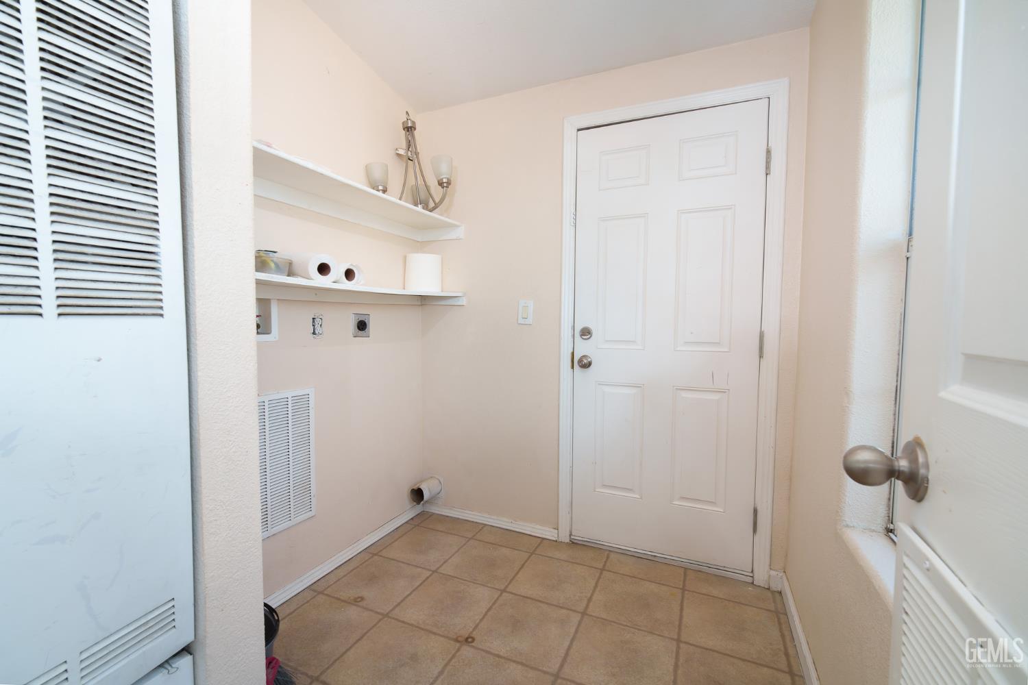 6601 Eucalyptus Drive — photo 16