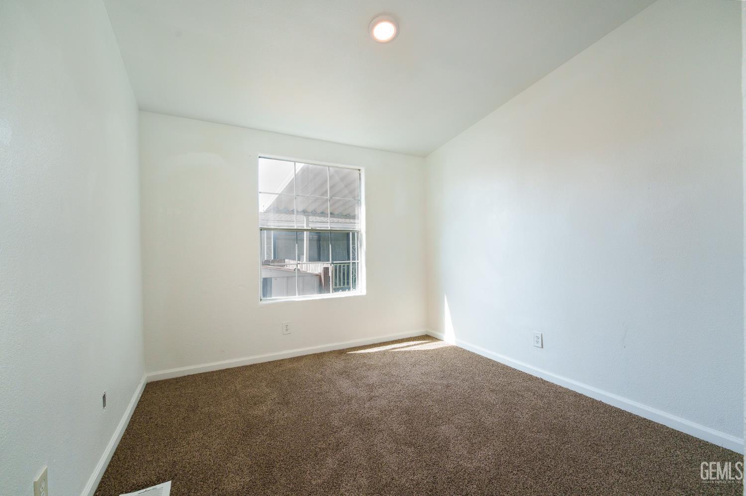 6601 Eucalyptus Drive — photo 12
