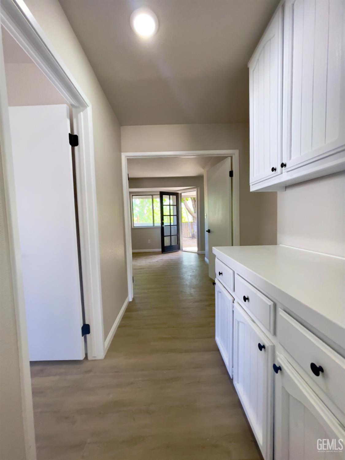 21401 Madre Street — photo 9