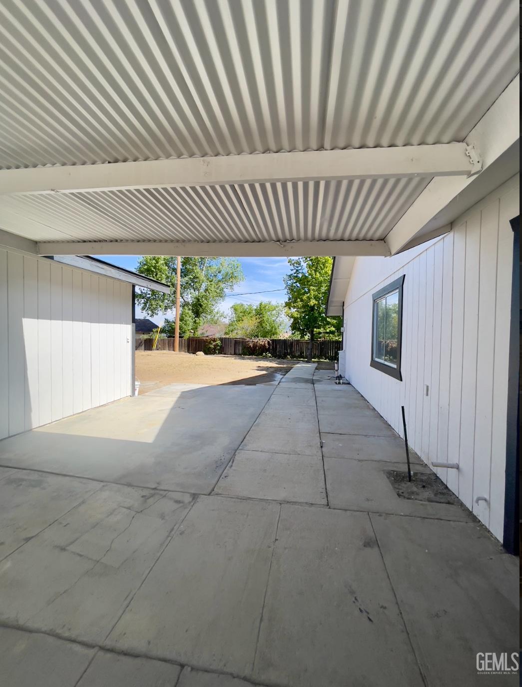 21401 Madre Street — photo 27