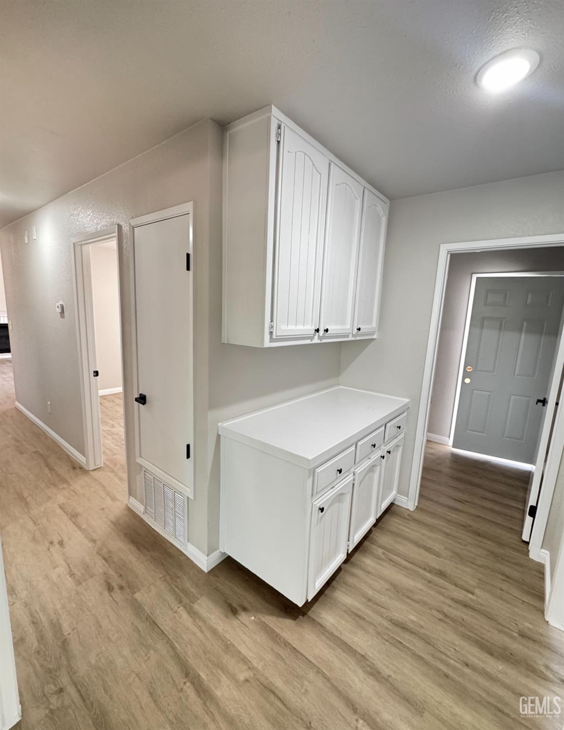 21401 Madre Street — photo 18