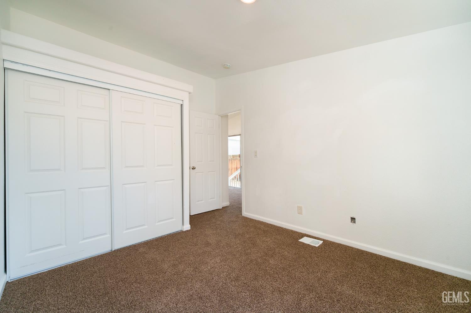 6601 Eucalyptus Drive — photo 13