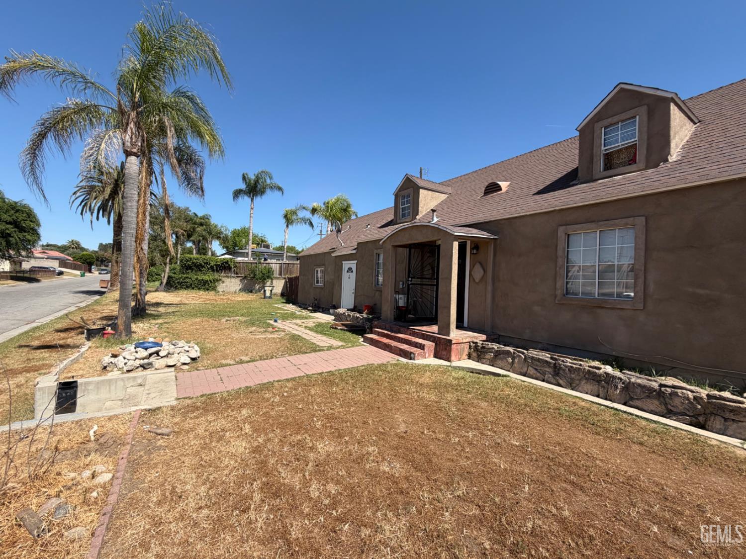 1835 Corrientes Street — photo 30