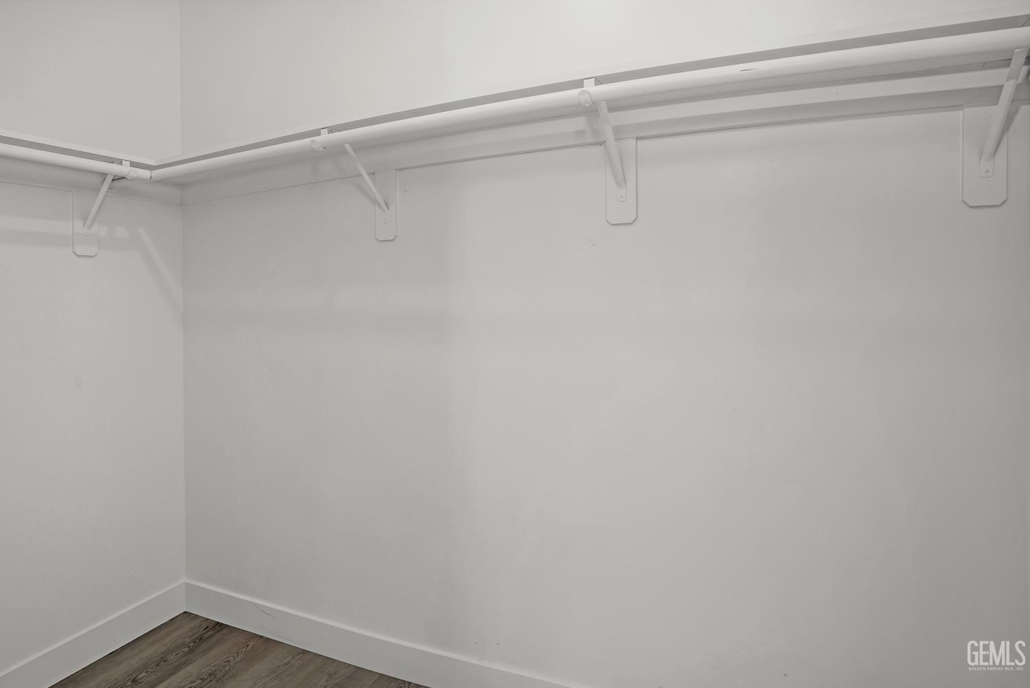 6104 Twin Oaks Drive — photo 19