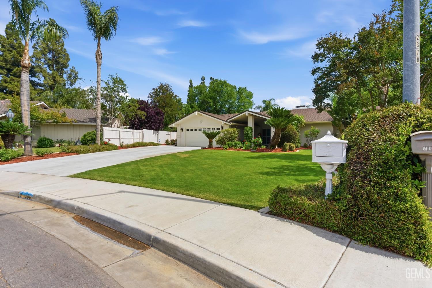 200 Montalvo Drive — photo 3