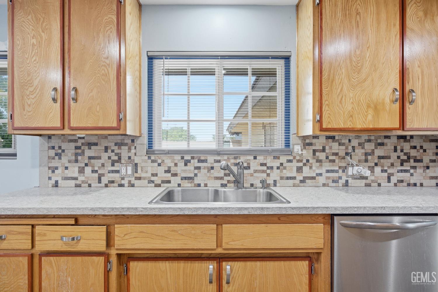 5833 Pembroke Avenue — photo 15