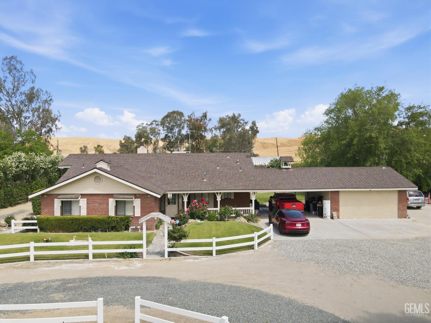 11120 Round Mountain Road