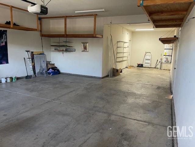 12413 Jacksonville Avenue — photo 29