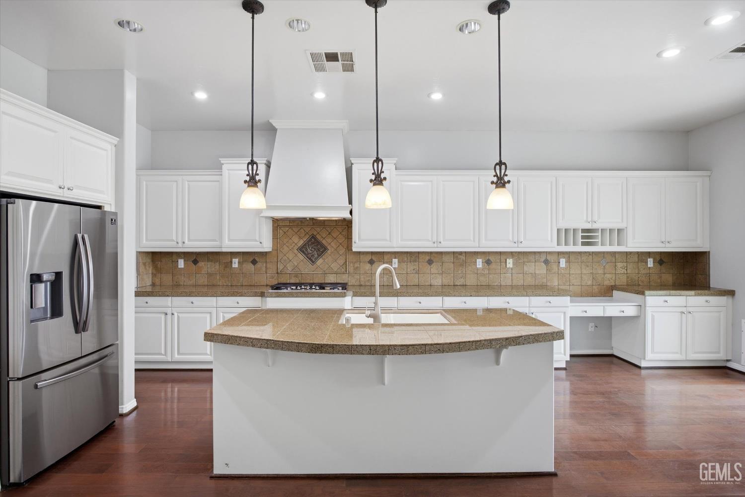 9406 Kingsmill Lane — photo 19