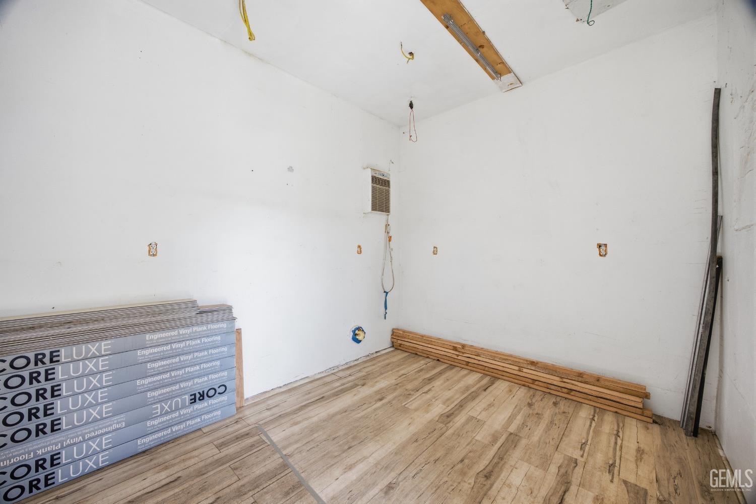 5833 Pembroke Avenue — photo 40