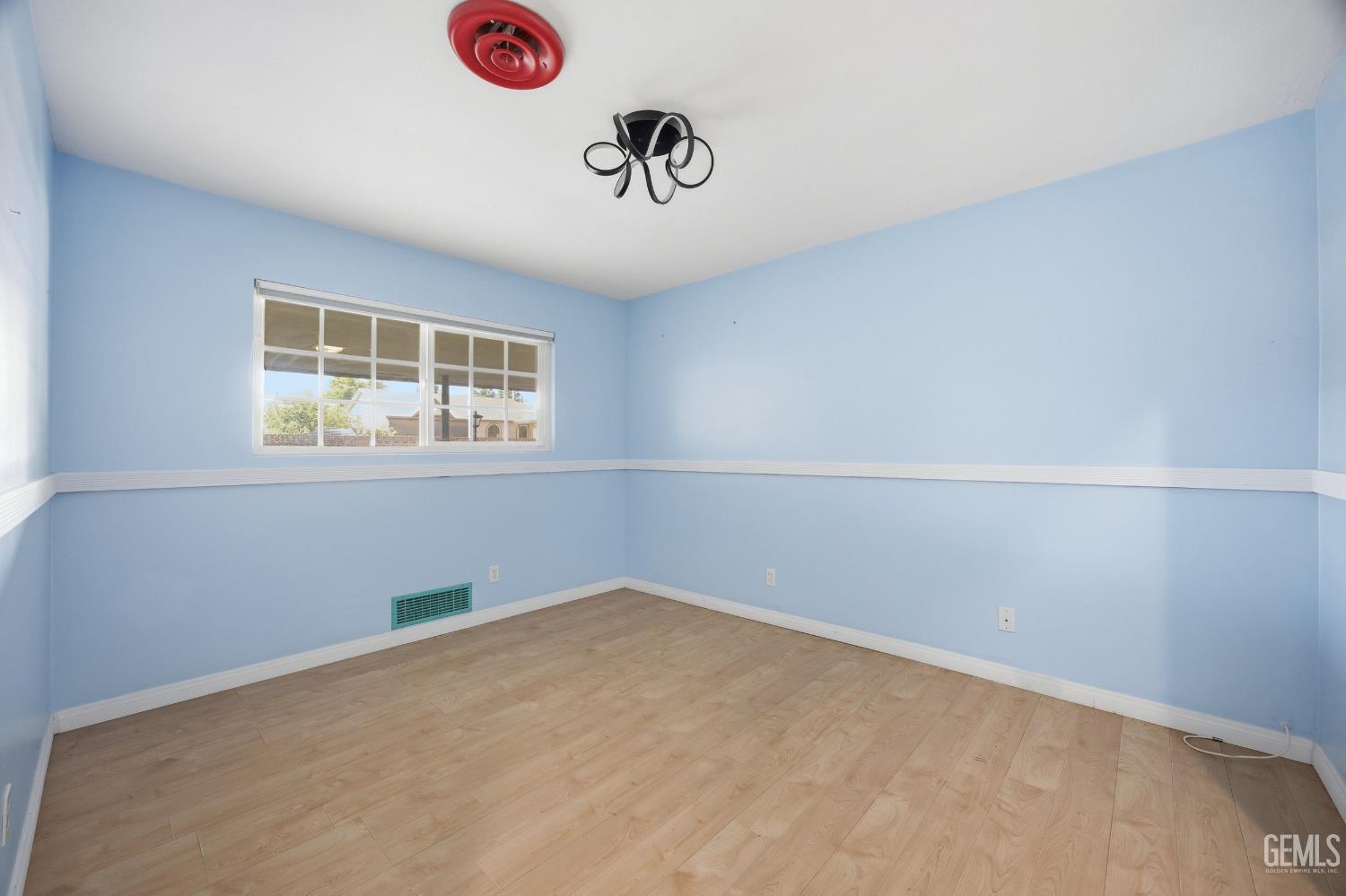 5833 Pembroke Avenue — photo 27