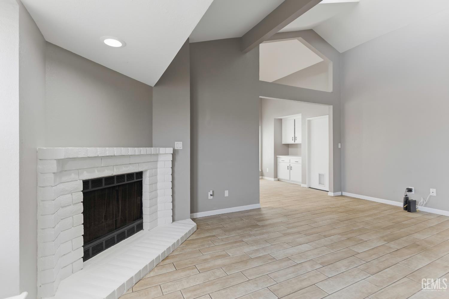4200 Ryder Lane — photo 14