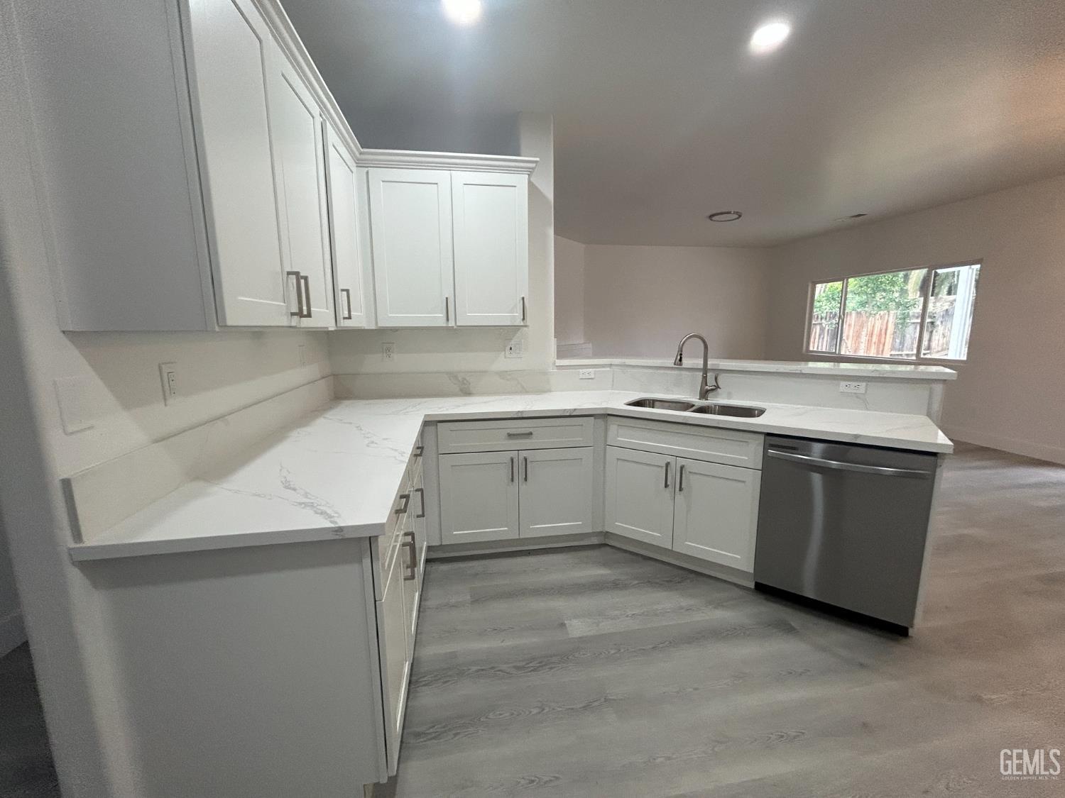 6104 Twin Oaks Drive — photo 20