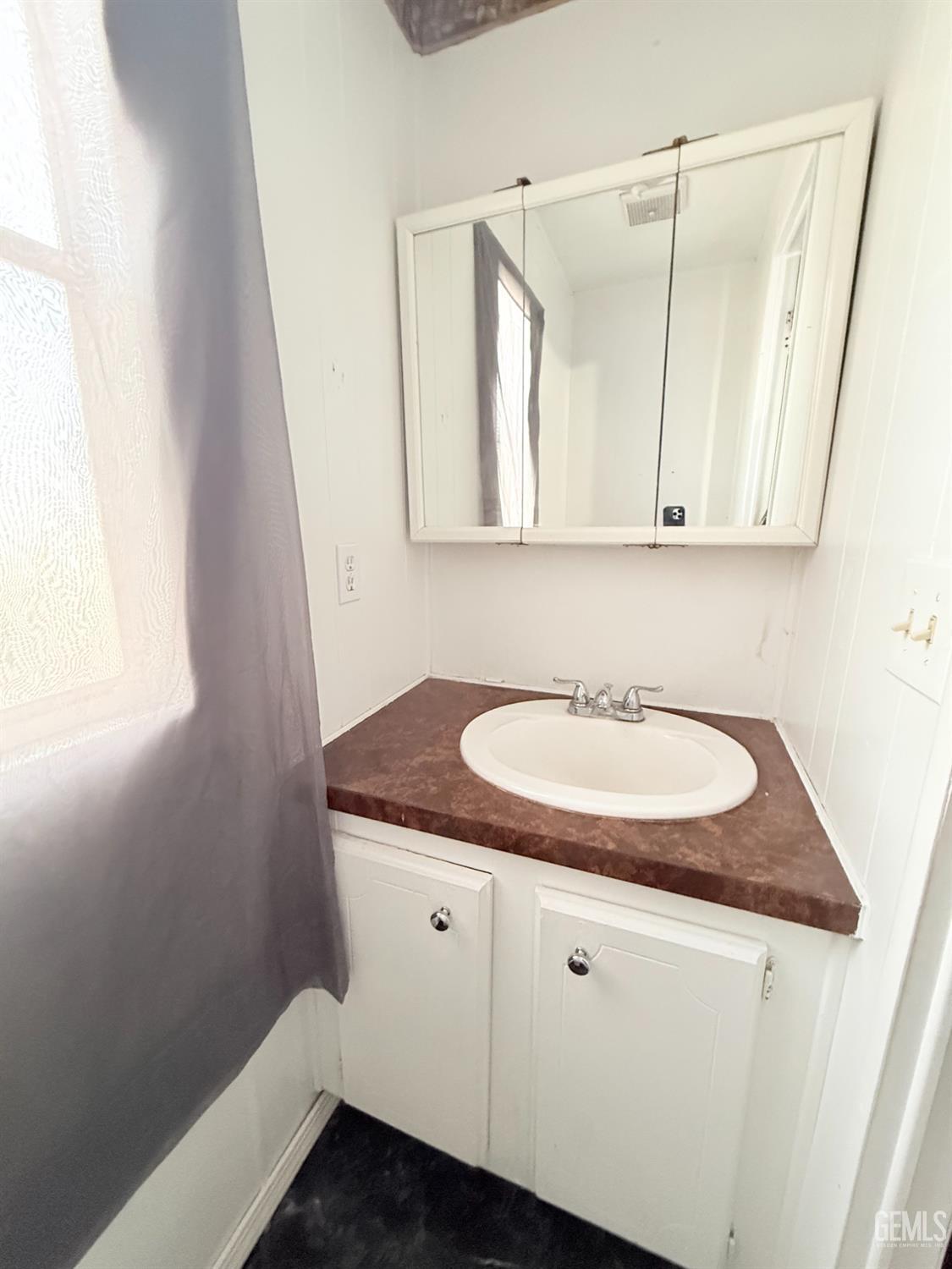 4401 Hughes Lane — photo 11