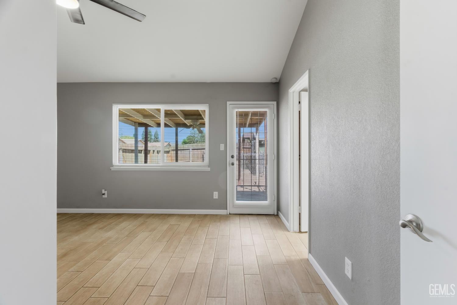 4200 Ryder Lane — photo 30