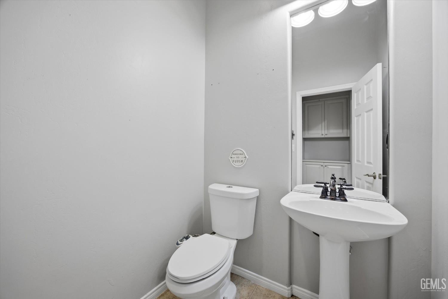 9406 Kingsmill Lane — photo 26