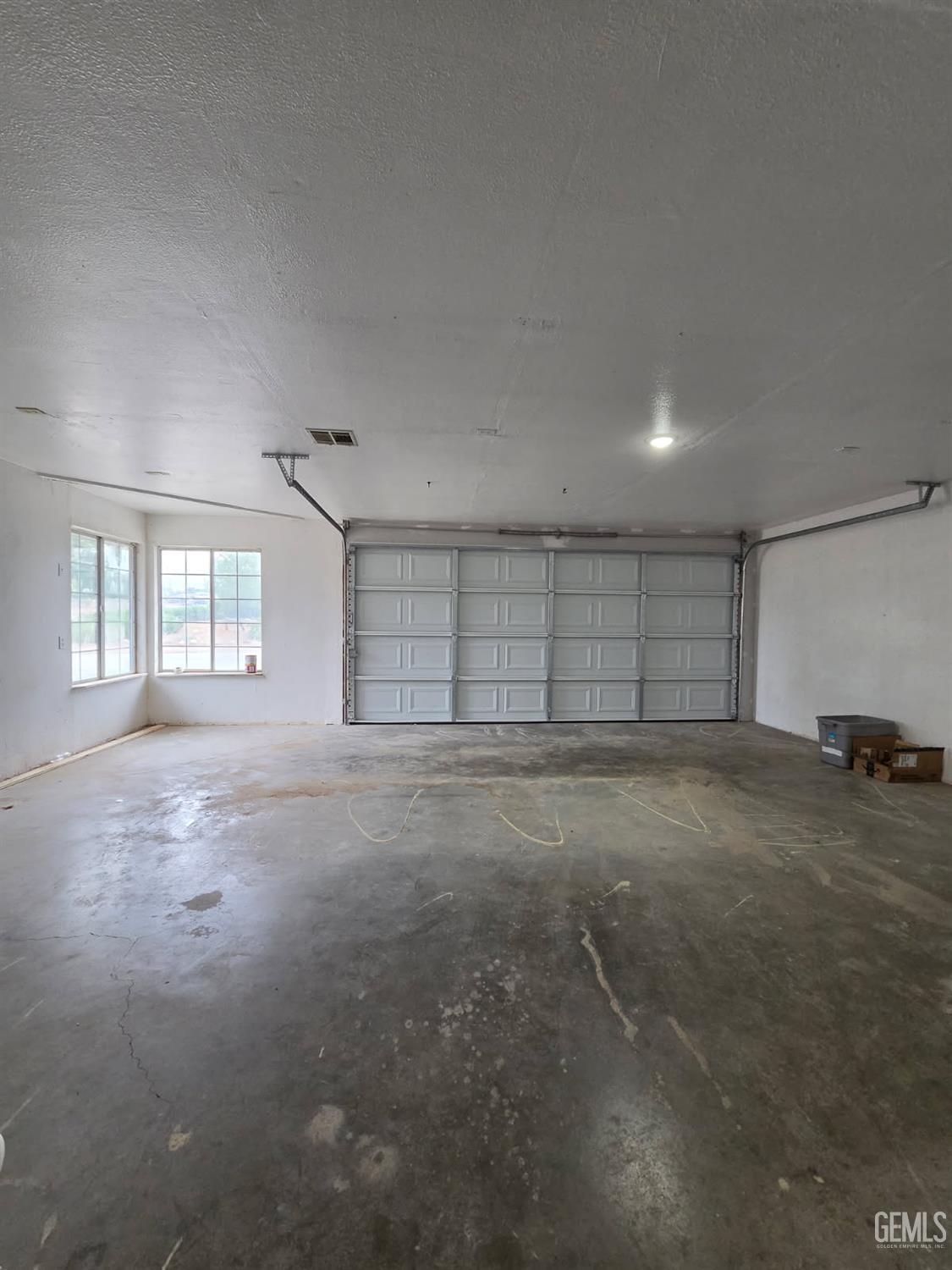 21401 Madre Street — photo 21