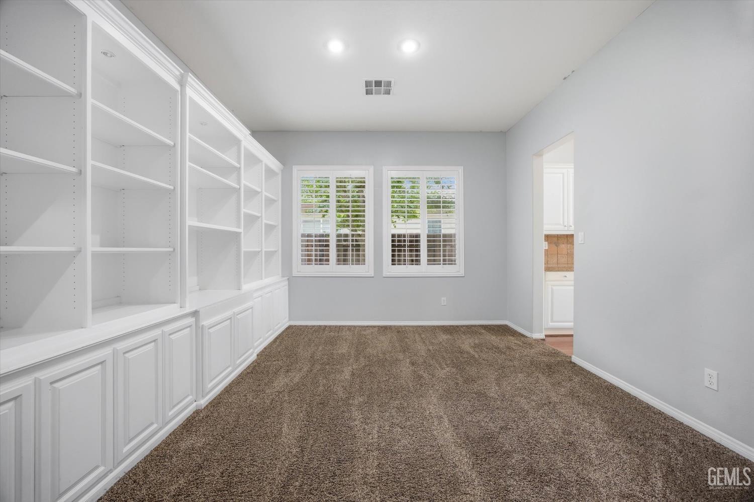 9406 Kingsmill Lane — photo 14