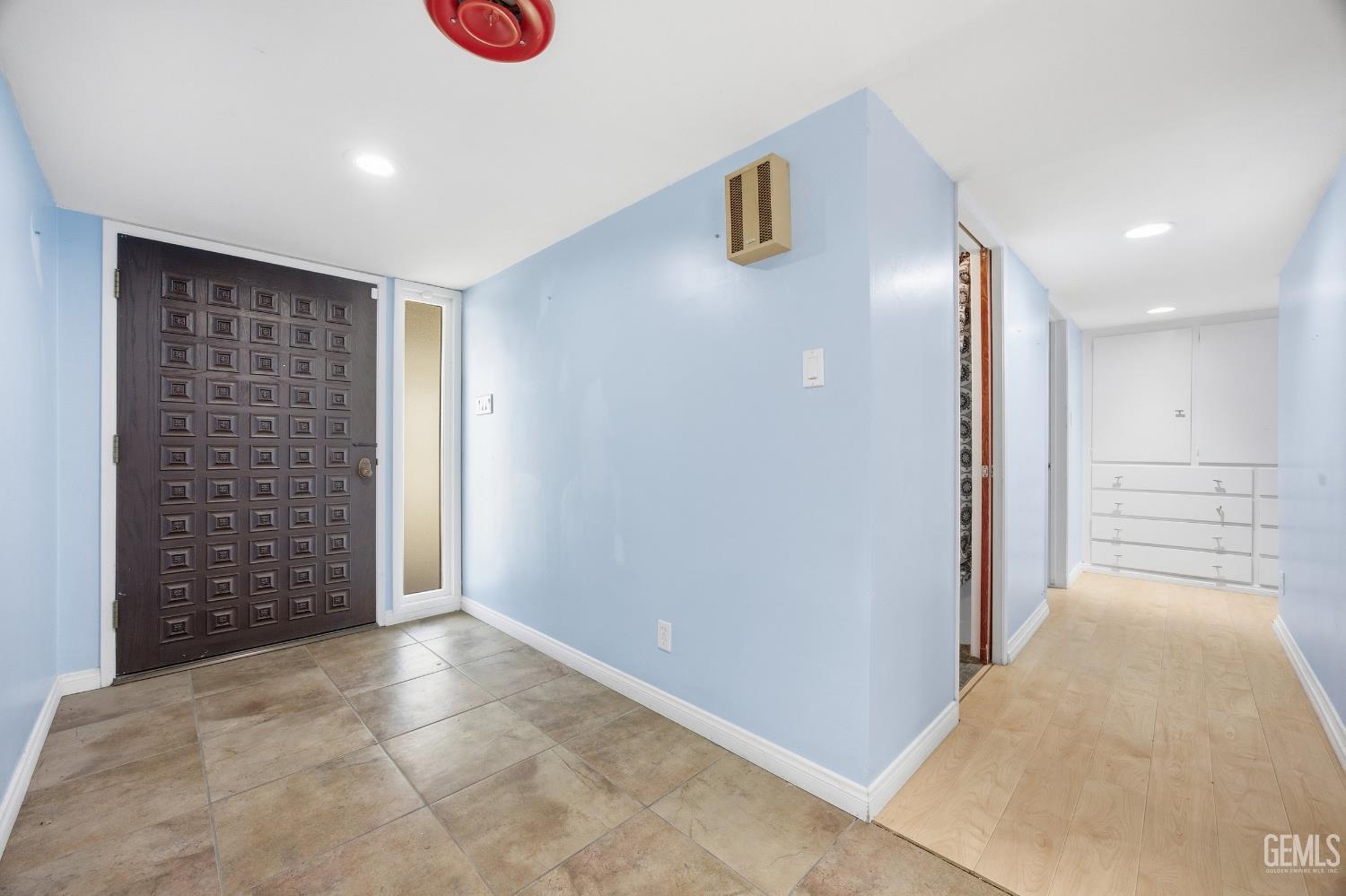 5833 Pembroke Avenue — photo 5