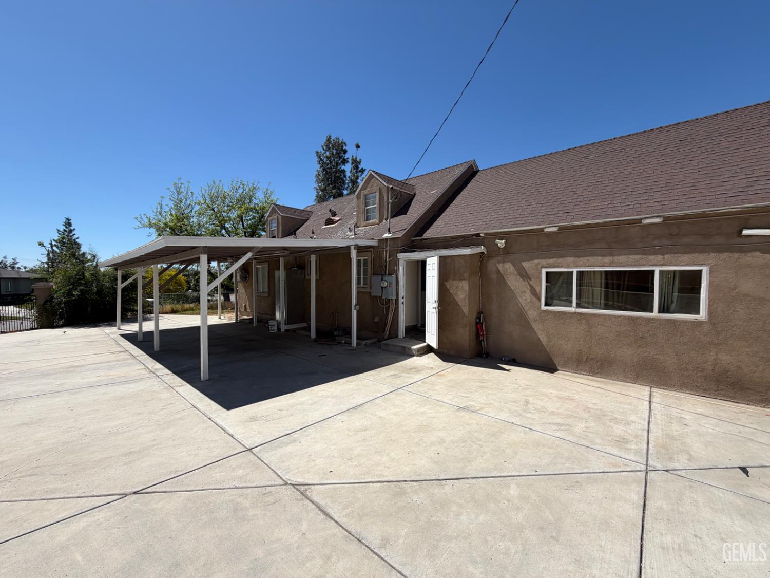 1835 Corrientes Street — photo 35