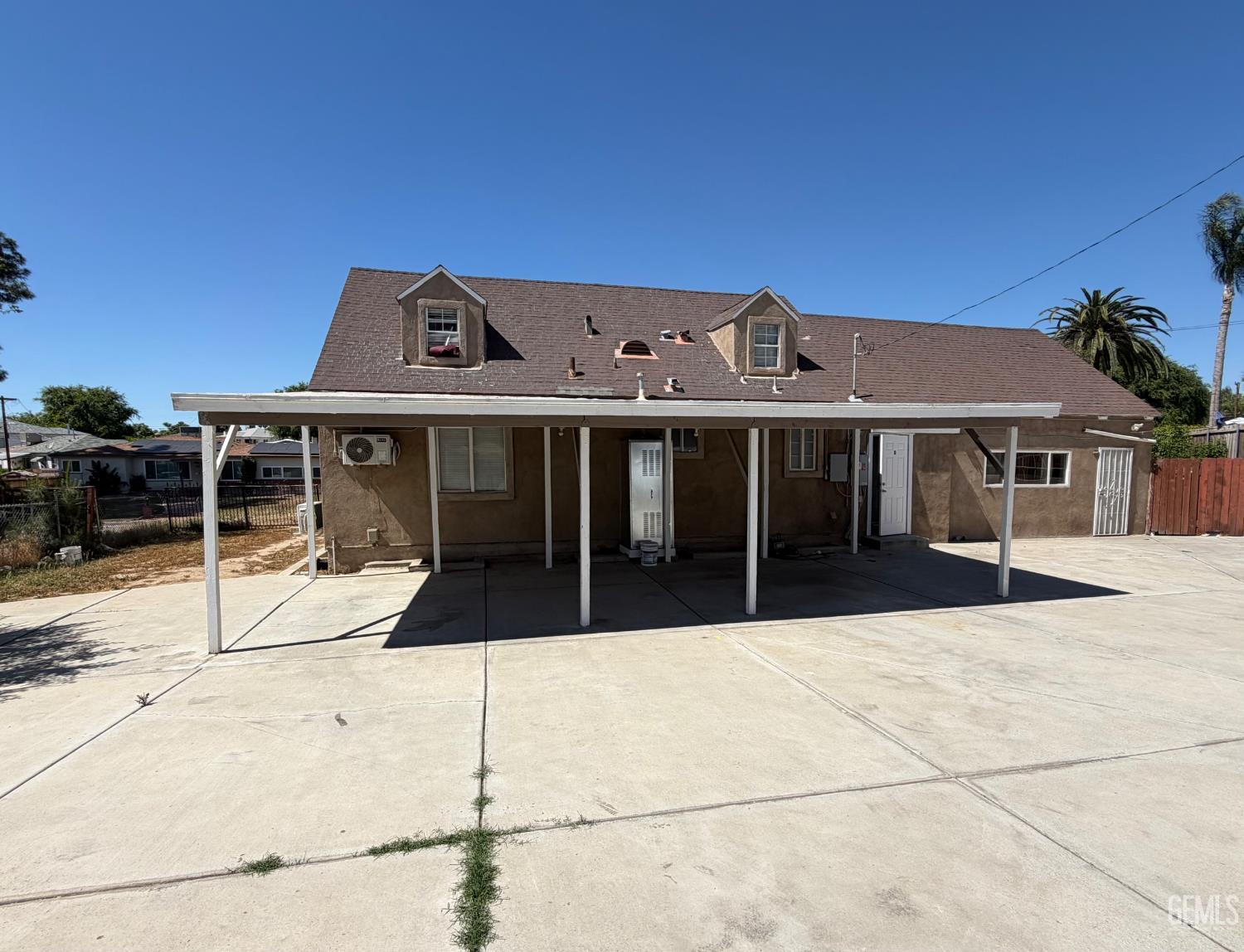 1835 Corrientes Street — photo 34