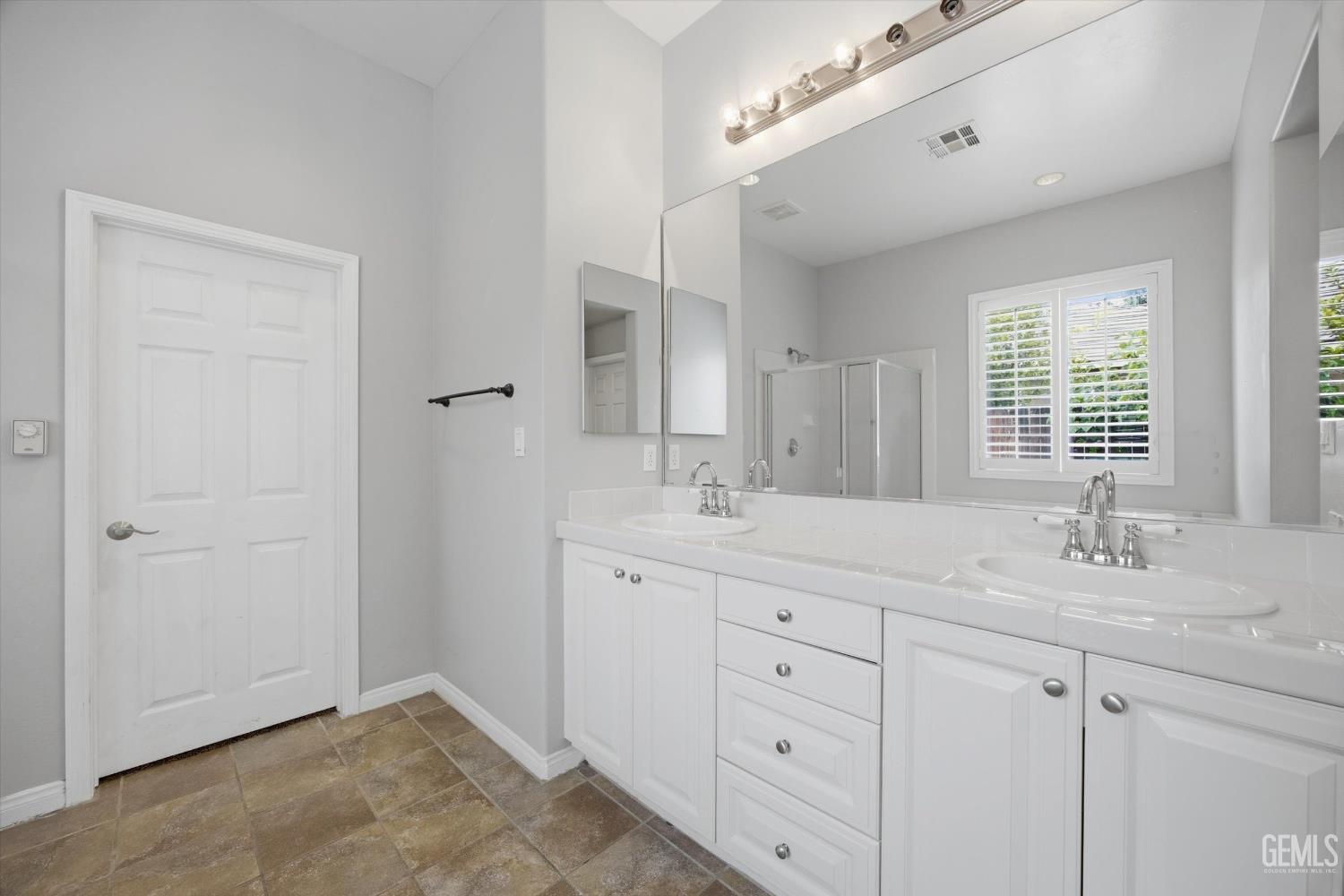 9406 Kingsmill Lane — photo 31